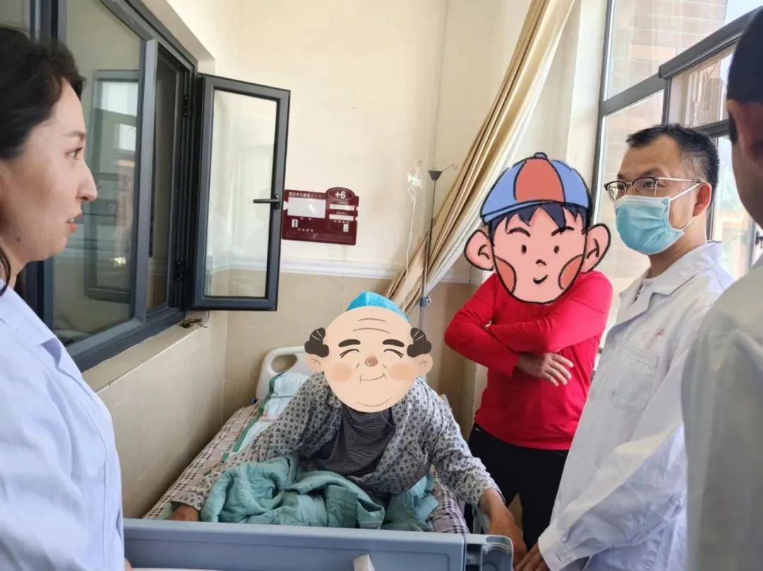 图25 教学查房示范.jpg 图25 教学查房示范.jpg